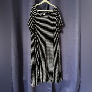 Old Navy Black and White Striped Midi Dress